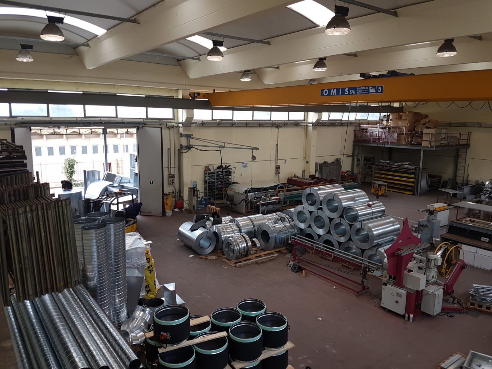 Officina Isotermac con lavorazioni interne di componenti aeraulici